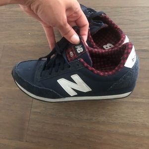 New balance sneakers size 5.5 fits like a 5